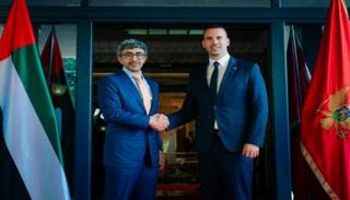 جانب من لقاء الشيخ عبدالله بن زايد آل نهيان وميلويكو سباجيك