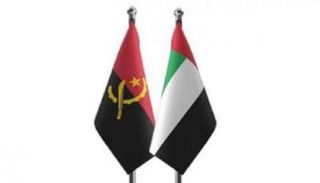 علما دولتي الإمارات وأنغولا