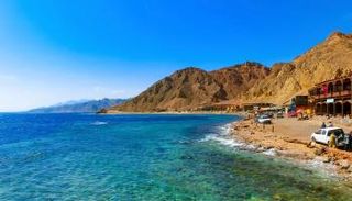 تداعيات التغيرات المناخية على الشواطئ والسواحل