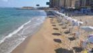 اضطراب الأمواج يرفع &laquo;الرايات الحمراء&raquo; في الإسكندرية 