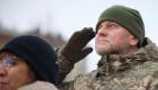 زالوزني ولعبة الانتظار.. جنرال يرفض التآمر على زيلينسكي ويحلم بخلافته