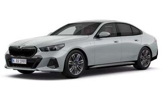 سيارة BMW 520i M Sport