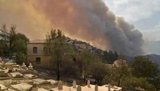 حرائق هائلة في البليدة