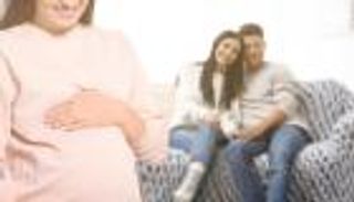 الأمم المتحدة تدعو إلى حظر عالمي لـ«الأمومة البديلة»