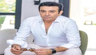 الإعلامي المصري عاطف كامل