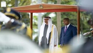 الشيخ محمد بن زايد آل نهيان رئيس دولة الإمارات ورئيس أنغولا