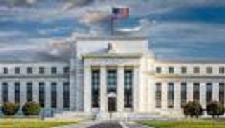 خفض الفائدة الأمريكية.. فرصة ذهبية أم فخ اقتصادي جديد؟