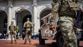 عناصر الحرس الوطني في واشنطن