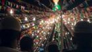 موعد عطلة المولد النبوي في الإمارات 2025 وعدد الأيام للقطاع العام والخاص