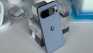 سلسلة Pixel 10.. أول هاتف يوفر مكالمات WhatsApp عبر الأقمار الصناعية