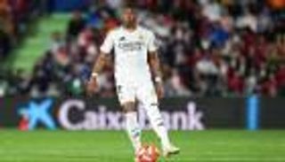 بسيناريو مكرر.. ريال مدريد يستهدف بديل ديفيد ألابا