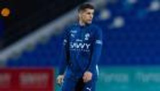 في مباراة الهلال والرياض.. غضب كانسيلو يثير سخرية زميله (فيديو)