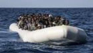 ارتفاع حصيلة انقلاب مركب مهاجرين قبالة موريتانيا إلى 69 قتيلا