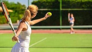 لعبة التنس قد تطيل العمر