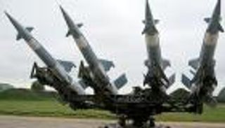 4 دول ستمول الصفقة.. واشنطن توافق على بيع كييف آلاف الصواريخ