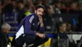 باللوحة التكتيكية.. قاهر مانشستر يونايتد يسخر من أموريم (فيديو)