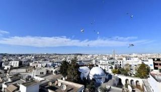 ارتجاجات ليلية تهز تونس بين الحمامات وقابس