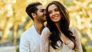 زفاف مينا مسعود وإميلي شاه