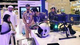 شرطة أبوظبي تعرض ابتكاراتها في معرض الصيد والفروسية 2025