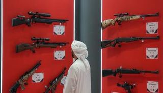 معدات وأسلحة الصيد والرماية الرياضية