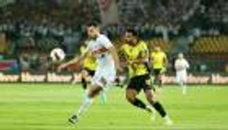 أفلت من إيقاف القمة.. معاقبة مدافع الزمالك وتغريم الأهلي