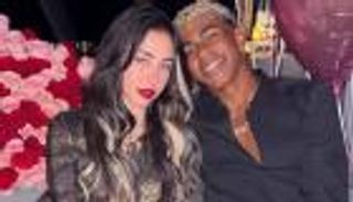 تساؤلات حول انفصال لامين يامال ونيكي نيكول.. أين الحقيقة؟