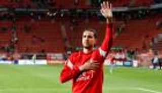 «يلعب وكأنه معتزل».. زروقي محل سخرية في الدوري الهولندي