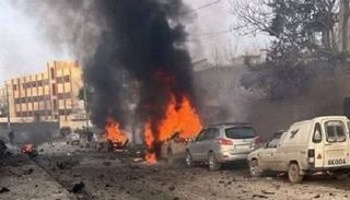 نيران تشتعل في سيارة- أرشيفية