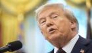 «معلومات كاذبة».. ترامب يحسم الجدل بشأن صحته