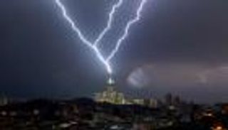 طقس اليوم الأربعاء في السعودية: ضباب وأمطار رعدية على جازان وعسير والباحة