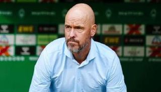 إيريك تين هاغ مدرب ليفركوزن السابق