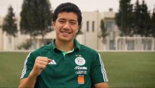 مازا لاعب منتخب الجزائر