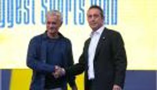 بنفيكا بريء.. فنربخشه يكشف سر إقالة مورينيو