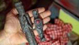 تفاصيل استرداد تمثال «ملك قتبان» والقطع الأثرية اليمنية من فرنسا