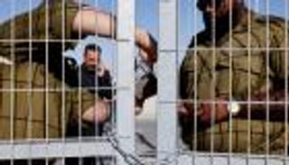 اعتراف نادر.. محكمة إسرائيلية تلزم الحكومة بوقف تجويع الأسرى الفلسطينيين