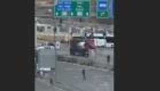 قتلى وجرحى جراء إطلاق نار بالقدس.. ونتنياهو يتوعد من مكان الهجوم