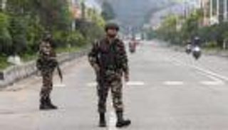 فراغ سياسي في نيبال.. والجيش يسيطر على العاصمة لفرض النظام