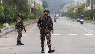 دورية للجيش في شوارع كاتماندو