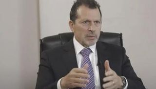 وزير المهجرين وشؤون التكنولوجيا والذكاء الاصطناعي اللبناني