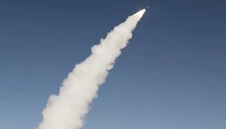 صاروخ حوثي أطلق نحو إسرائيل- أرشيفية