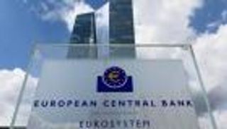 فرنسا تحت المراقبة الصارمة للمركزي الأوروبي.. مخاوف من أزمة ديون جديدة