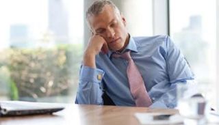 الكشف عن السبب الخفي وراء النعاس المفرط نهارا