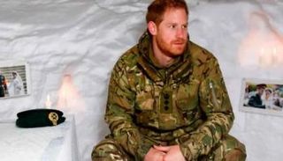 الأمير هاري بزي عسكري- أرشيفية