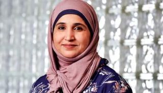 المصممة العُمانية أمل البلوشي