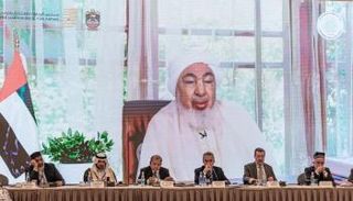 ابن بيه يدعو للسلام وحماية المقدسات