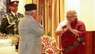 رئيسة الوزراء الجديدة في نيبال تؤدي اليمين أمام الرئيس