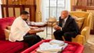 أثارت تفاعلا.. كواليس صورة محمد صلاح ومجدي يعقوب