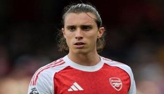 ريكاردو كالافيوري مدافع أرسنال