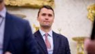 اغتيال تشارلي كيرك يهز أمريكا.. والمشتبه به يراوغ المحققين