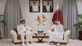 رئيس الوزراء القطري يستقبل قائد